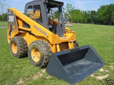 Mustang 2086 Skid Steer